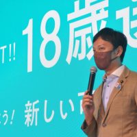 FE554477-3D33-4C11-AD5A-C98A184C7D82